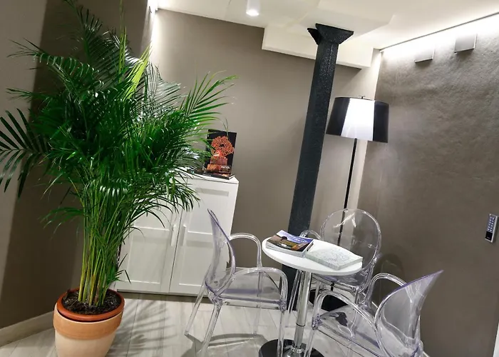 Guest house Plaza Nueva 3*